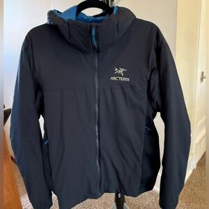 Arc'teryx atom hoodie men’s size medium